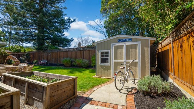 1427 Dawes St, Novato, CA 94947