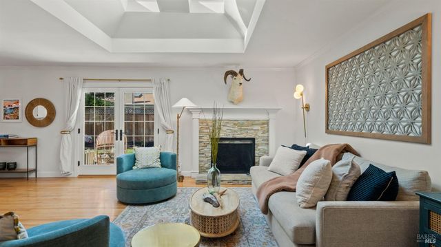 1427 Dawes St, Novato, CA 94947