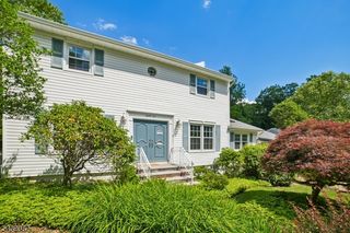 25 Tremont Ter, Livingston Twp., NJ 07039