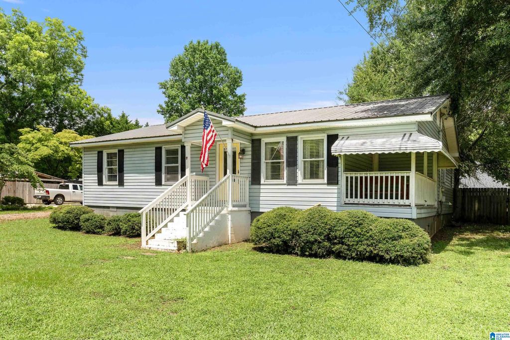 82 DEPOT STREET, Springville, AL 35146