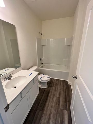 1018 Carriage Wood Circle, Ridgeville, SC 29472