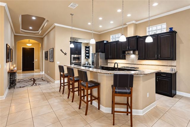 8050 Calgary Dr, Corpus Christi, TX 78414