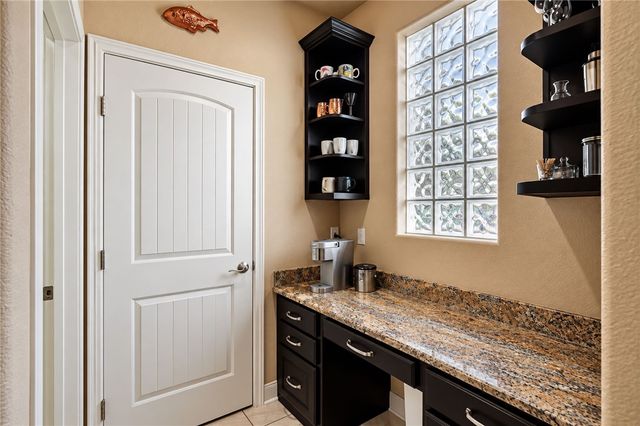 8050 Calgary Dr, Corpus Christi, TX 78414