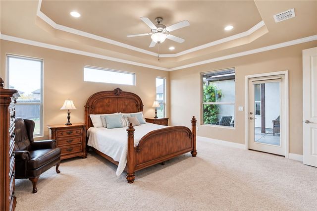 8050 Calgary Dr, Corpus Christi, TX 78414
