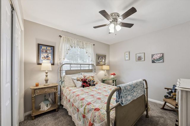 607 Shadowlake Circle, Sealy, TX 77474