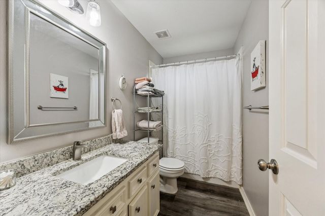 607 Shadowlake Circle, Sealy, TX 77474