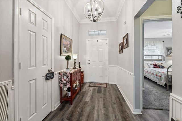 607 Shadowlake Circle, Sealy, TX 77474