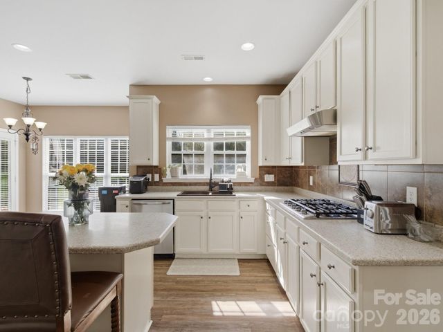 11016 Wyndham Pointe, Charlotte, NC 28213