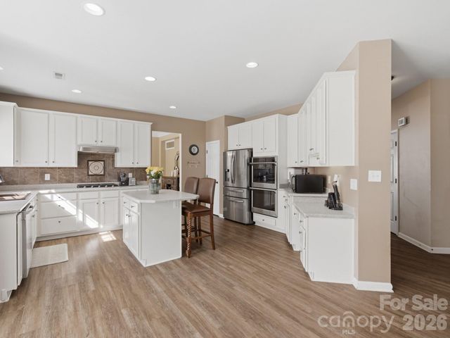 11016 Wyndham Pointe, Charlotte, NC 28213