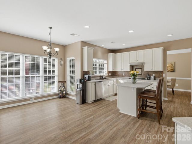 11016 Wyndham Pointe, Charlotte, NC 28213