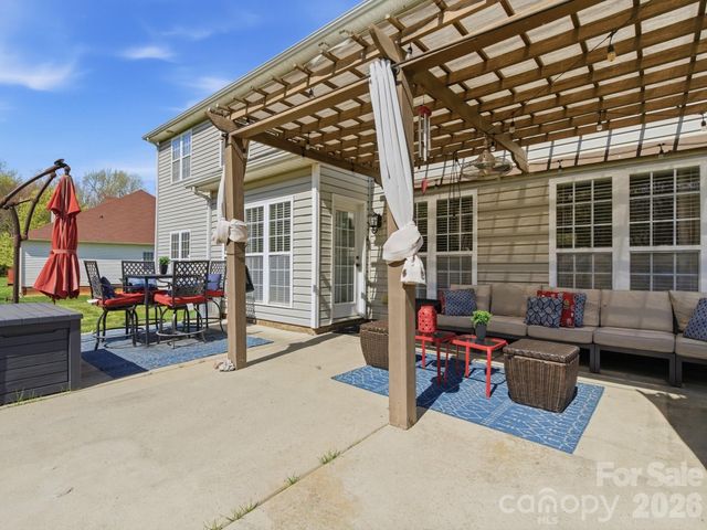 11016 Wyndham Pointe, Charlotte, NC 28213