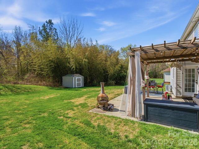 11016 Wyndham Pointe, Charlotte, NC 28213