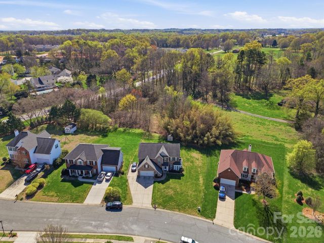 11016 Wyndham Pointe, Charlotte, NC 28213