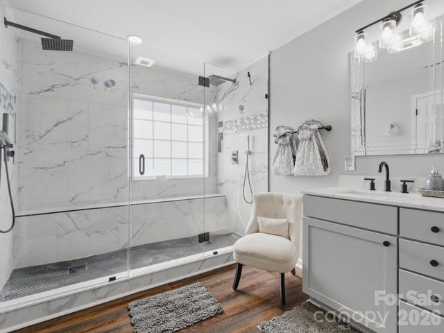 11016 Wyndham Pointe, Charlotte, NC 28213