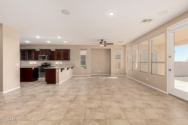 13049 W REDBIRD Road, Peoria, AZ 85383