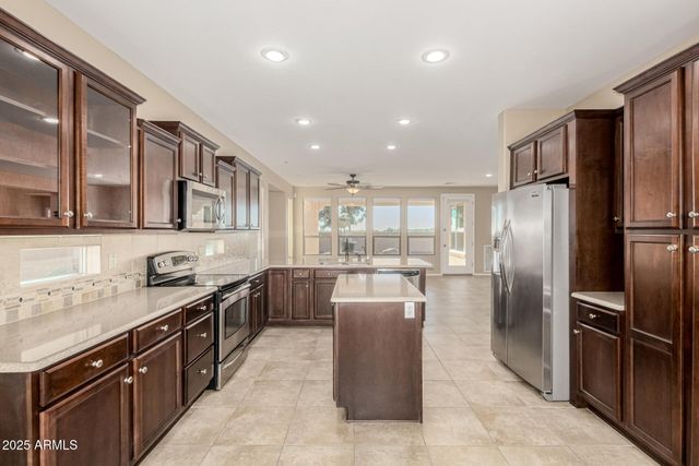 13049 W REDBIRD Road, Peoria, AZ 85383