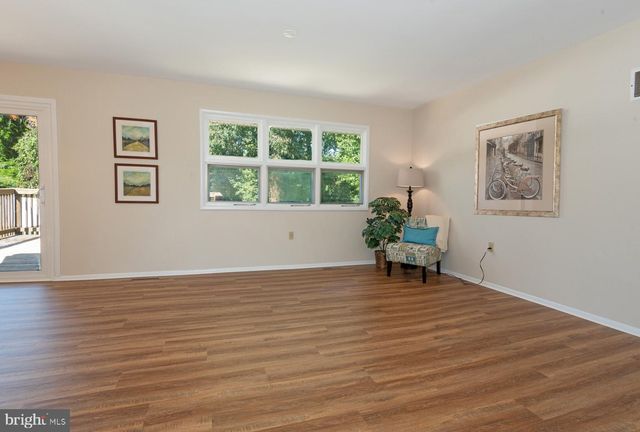 8265 AHEARN DR, Millersville, MD 21108