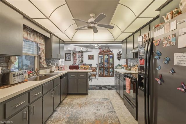 643 Blue LN NW, Port Charlotte, FL 33952