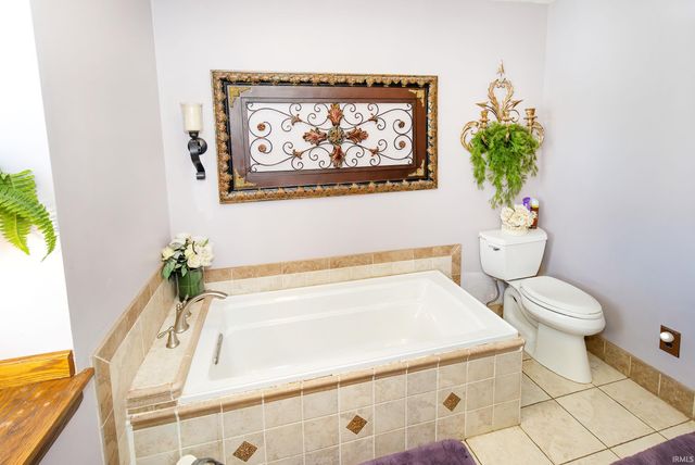 1813 College Avenue, Vincennes, IN 47591