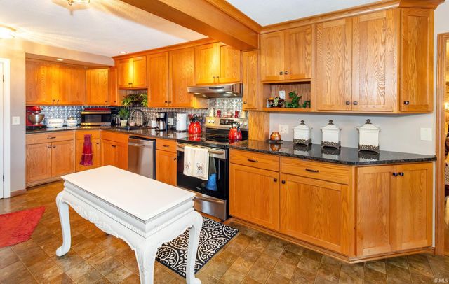 1813 College Avenue, Vincennes, IN 47591