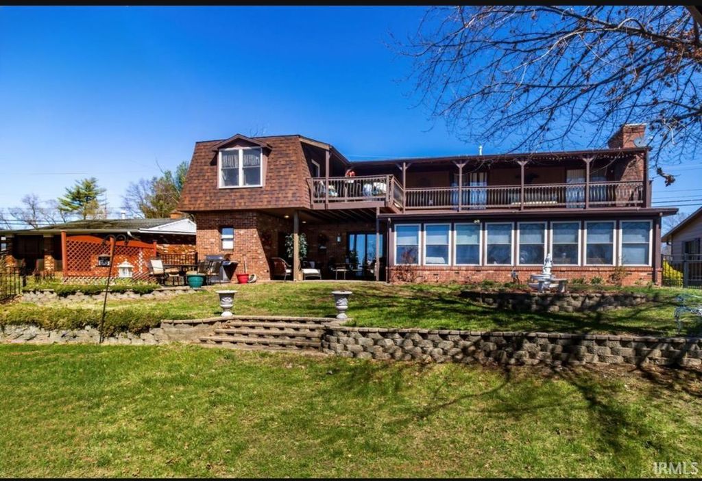 1813 College Avenue, Vincennes, IN 47591