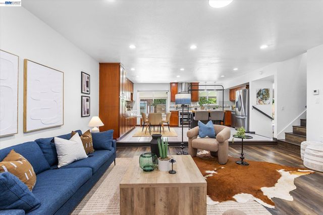 6760 Maple Dr, Dublin, CA 94568