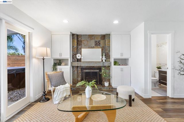 6760 Maple Dr, Dublin, CA 94568