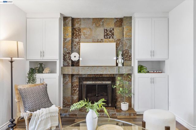 6760 Maple Dr, Dublin, CA 94568