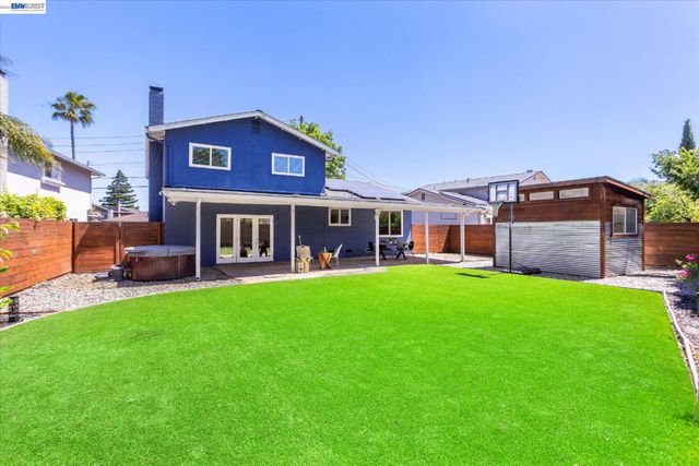 6760 Maple Dr, Dublin, CA 94568