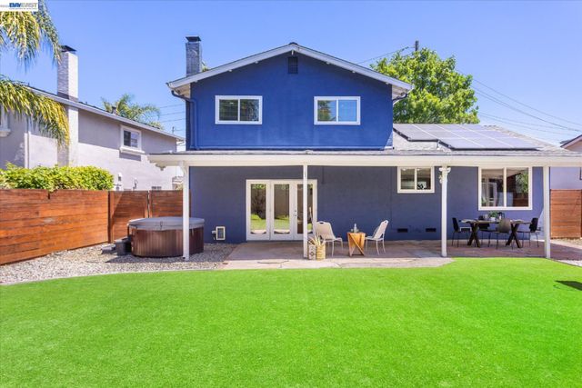6760 Maple Dr, Dublin, CA 94568