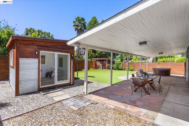 6760 Maple Dr, Dublin, CA 94568