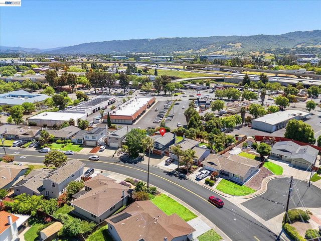 6760 Maple Dr, Dublin, CA 94568