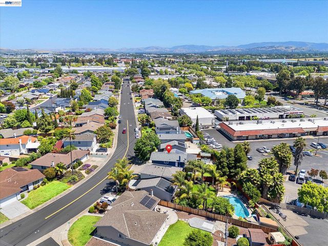 6760 Maple Dr, Dublin, CA 94568
