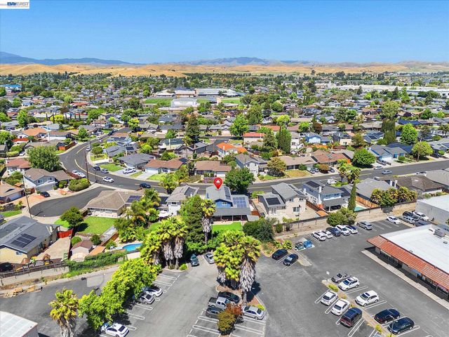 6760 Maple Dr, Dublin, CA 94568