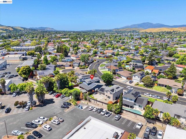 6760 Maple Dr, Dublin, CA 94568