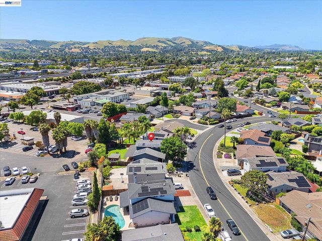 6760 Maple Dr, Dublin, CA 94568