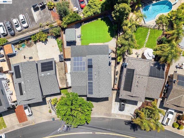6760 Maple Dr, Dublin, CA 94568