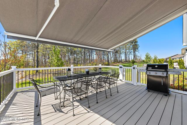 41 Black Bear Drive, Barnegat, NJ 08005