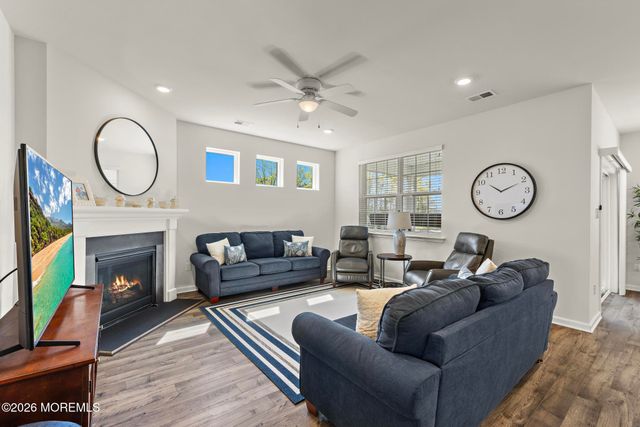 41 Black Bear Drive, Barnegat, NJ 08005