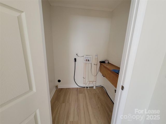 6539 Louglen Circle, Charlotte, NC 28212