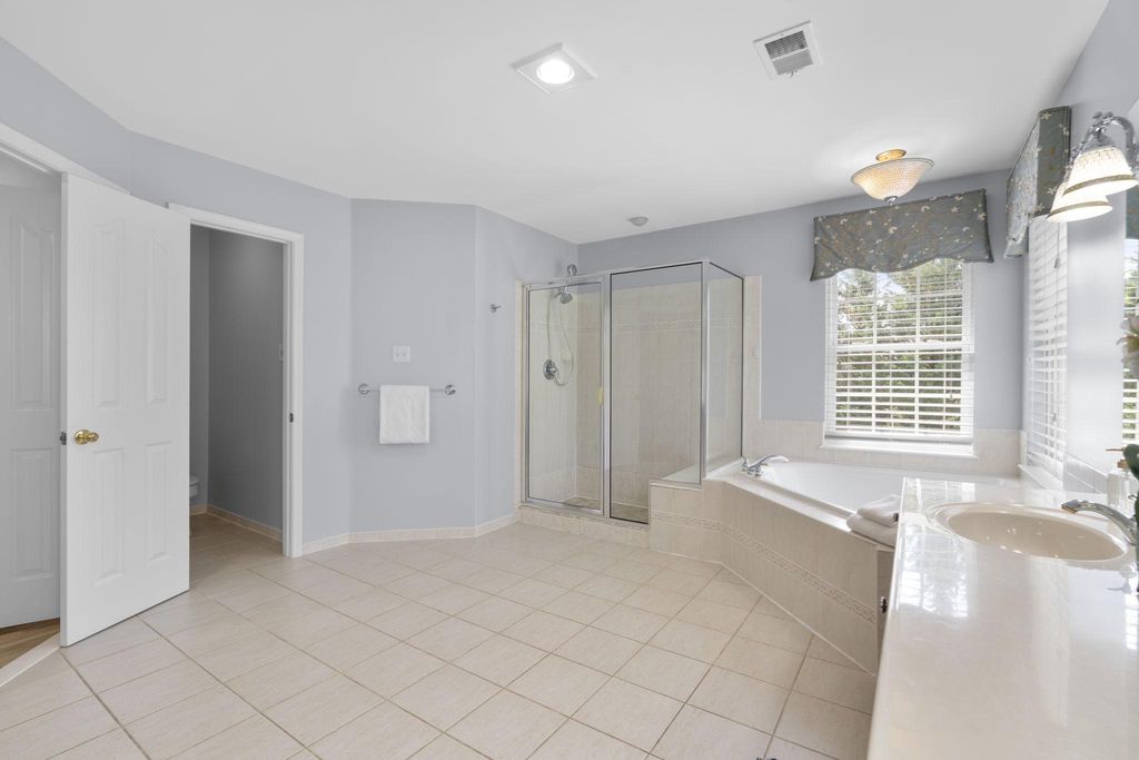 Image 27 of property listing at 7144 ELK MAR DR S, Elkridge, MD 21075