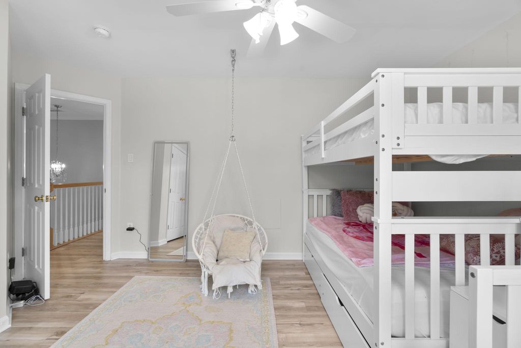 Image 30 of property listing at 7144 ELK MAR DR S, Elkridge, MD 21075