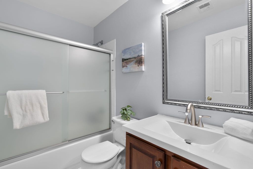 Image 32 of property listing at 7144 ELK MAR DR S, Elkridge, MD 21075