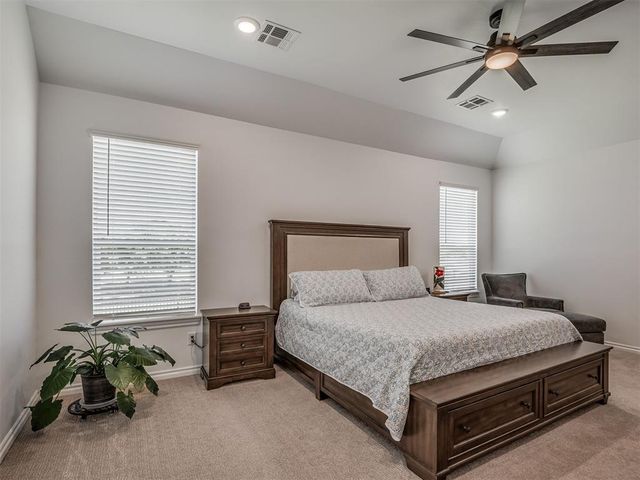 9060 NW 149th Terrace, Yukon, OK 73099