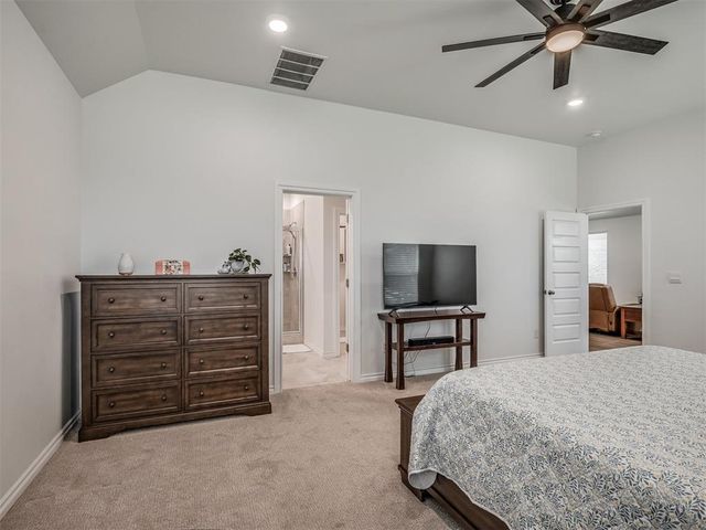 9060 NW 149th Terrace, Yukon, OK 73099