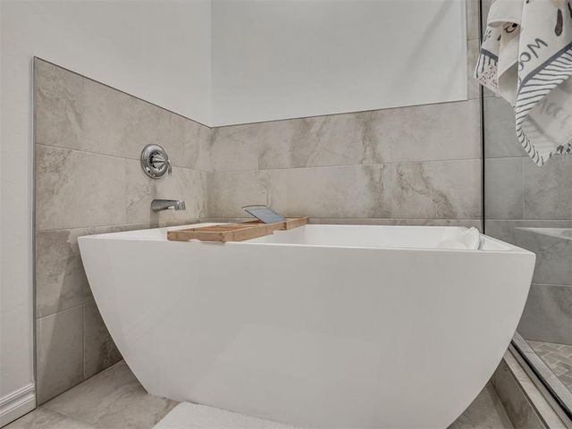 9060 NW 149th Terrace, Yukon, OK 73099