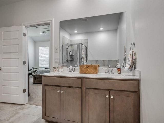 9060 NW 149th Terrace, Yukon, OK 73099