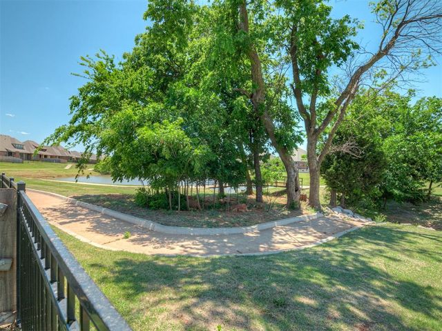 9060 NW 149th Terrace, Yukon, OK 73099
