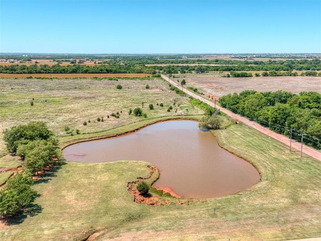 9060 NW 149th Terrace, Yukon, OK 73099