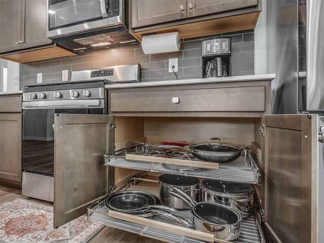 9060 NW 149th Terrace, Yukon, OK 73099